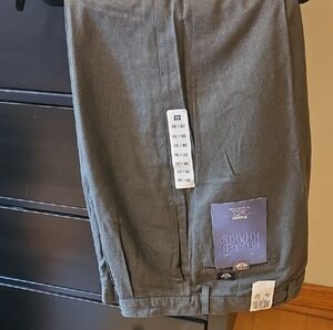 Dockers Men's Relaxed Fit Khakis - Dark Olive/Green